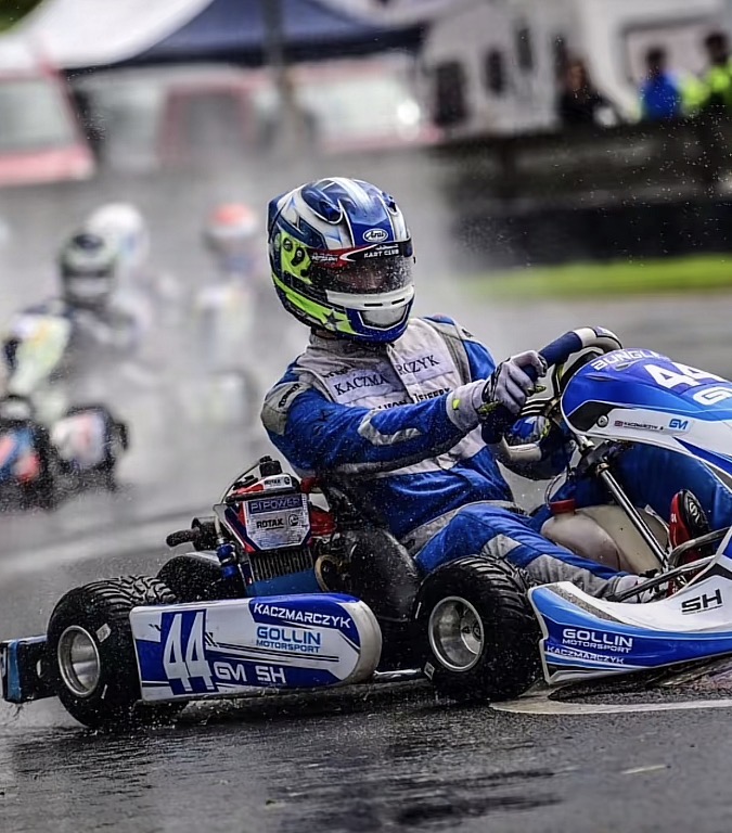 Stefan racing his kart in the wet